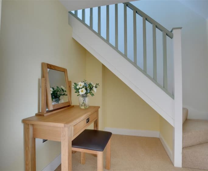 TS725 - Dressing area
