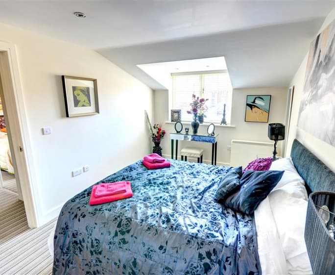 Bedroom 1 - View 2
