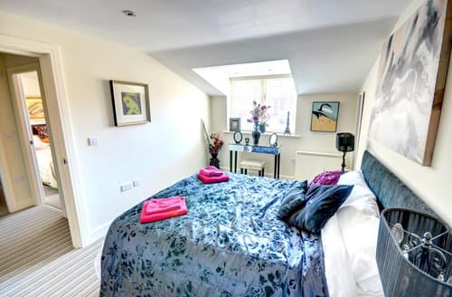 Bedroom 1 - View 2