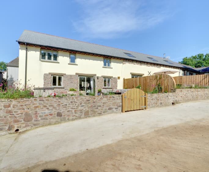 A delightful, rural retreat between the North and South coasts
