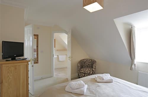 Bedroom 2 - View 3