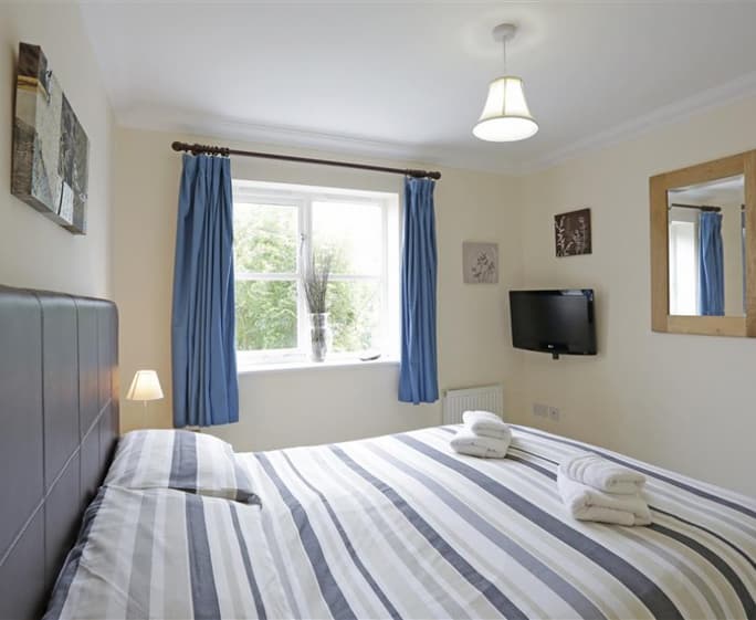 Bedroom 1 - View 4