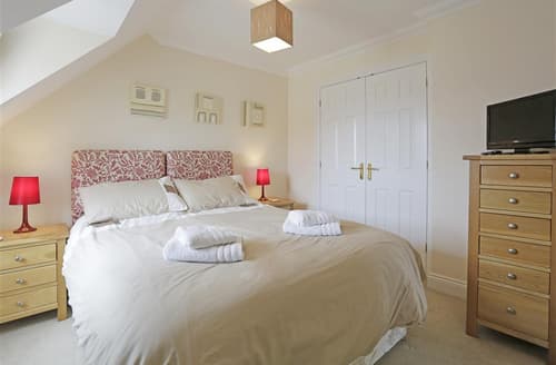 Bedroom 2 - View 2