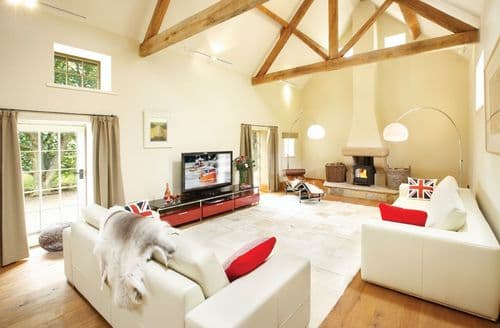 Ground floor: Sitting room with seating for 10 guests
