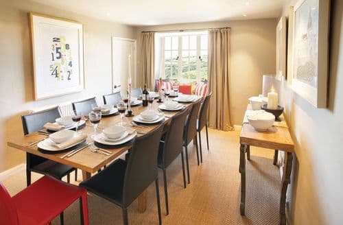 Ground floor: Dining room 