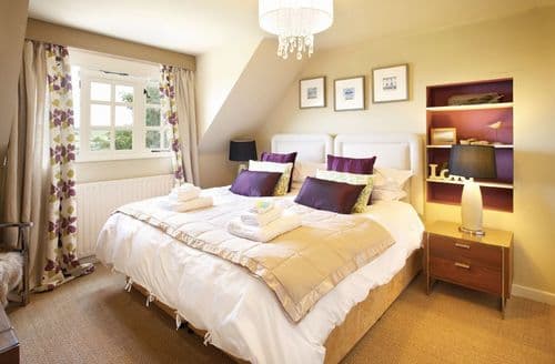 First floor: Double bedroom