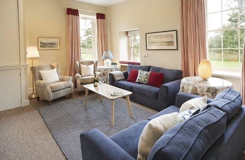 Ground floor: Sitting room with Smart TV