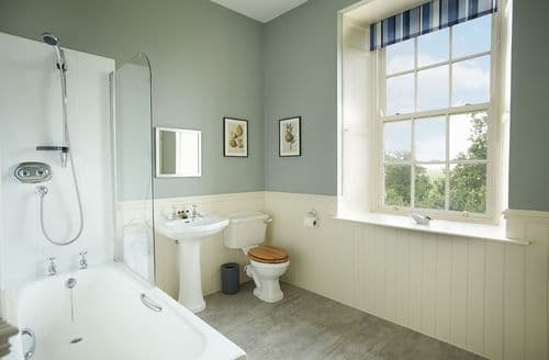 First floor: Family bathroom