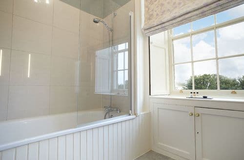 First floor: Second family bathroom