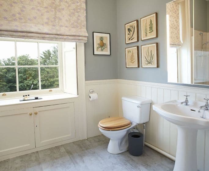 First floor: Second family bathroom
