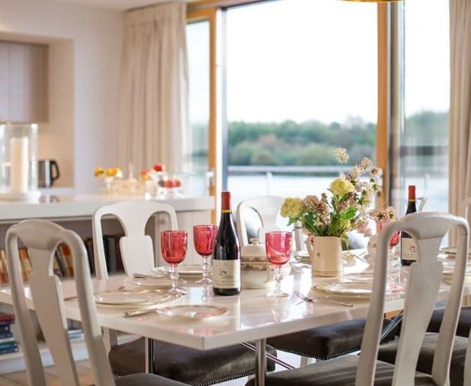 Dining room with views over the lake