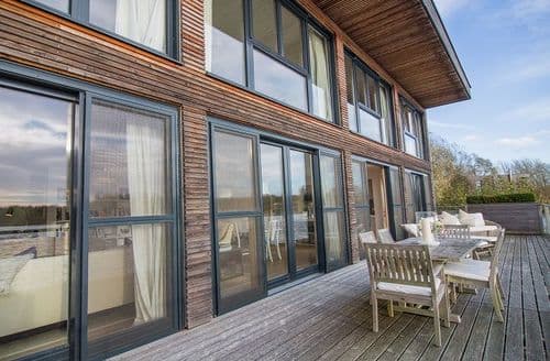 Larges terrace with lounge furniture