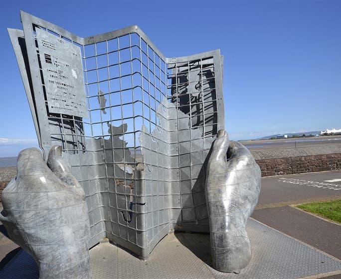 Minehead Sculpture_R