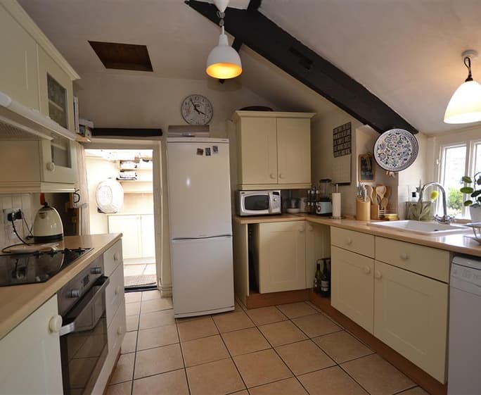 COURTG Kitchen 1_R