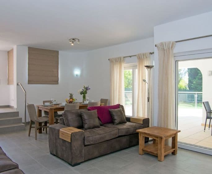 Ground floor: Open plan living/dining area