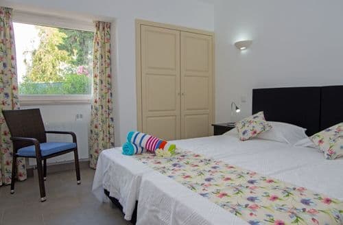 Ground floor: Twin bedroom 