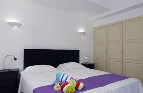 Ground floor: Twin bedroom 