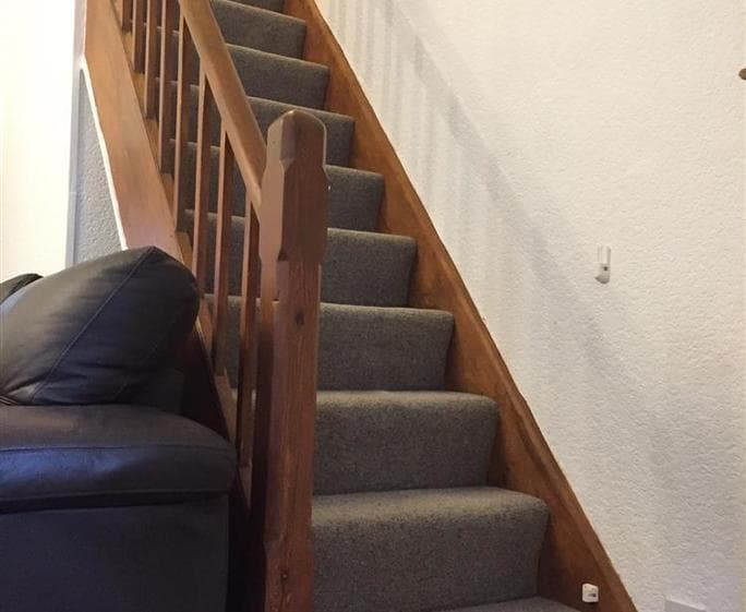 Minafon Stairs