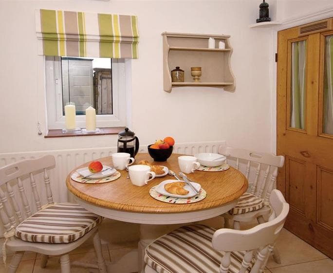 Minafon-dining-area-2014
