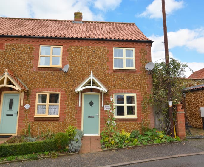 Rose Cottage, Norfolk Last Minute Cottages