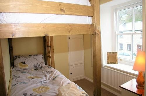 JARET HOUSE BUNK BED 