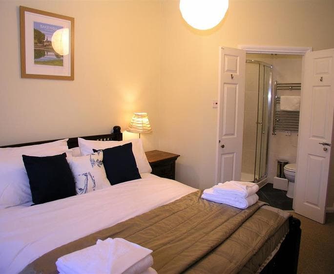 JARET HOUSE DOUBLE BED BACK 1 