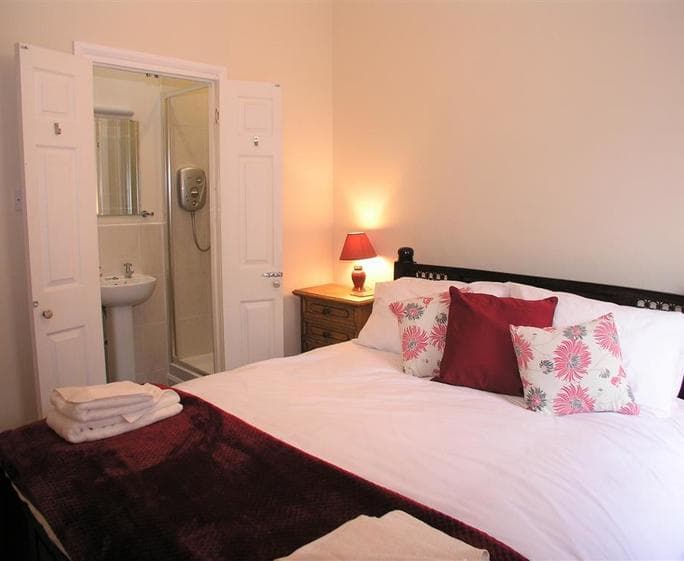 JARET HOUSE DOUBLE BED FRONT 1 