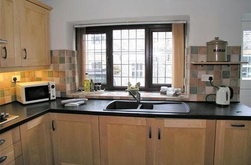 JARET HOUSE KITCHEN 7 