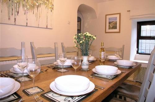 JARET HOUSE DINING 1