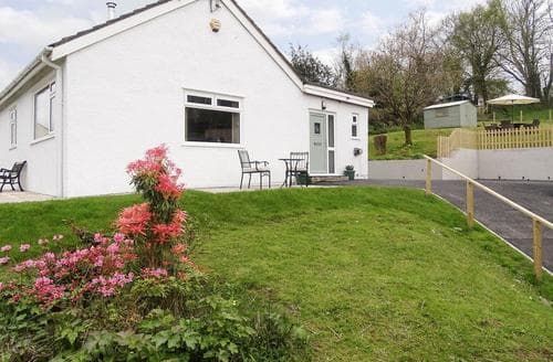 last minute deals holiday cottages wales