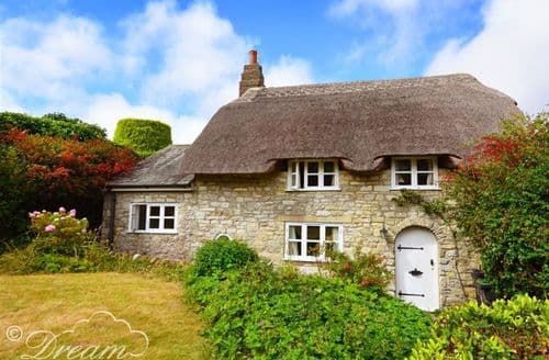 Bank Holiday Cottages In Dorset To Rent Last Minute Cottages