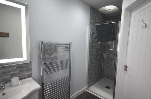 Ensuite shower WC