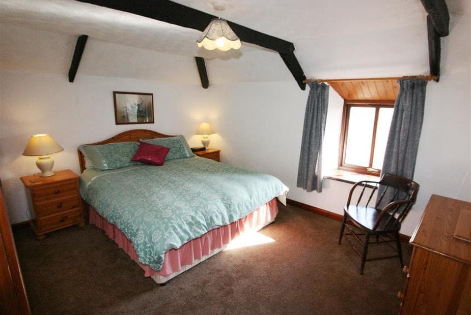 Kingsize bedroom