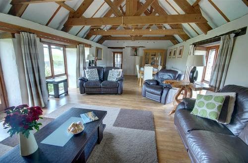 Open Plan Living Area - View 3