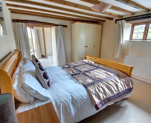 Bedroom 1 - View 2