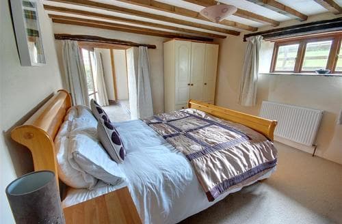 Bedroom 1 - View 2