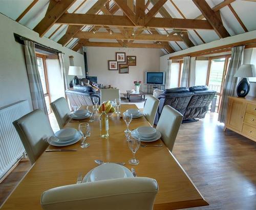 Open Plan Living Area - View 1