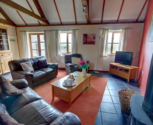 Sitting Room - View 4
