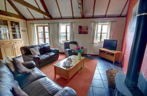 Sitting Room - View 4