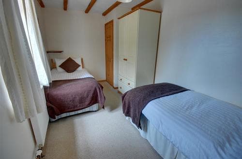 Bedroom 2 - View 2