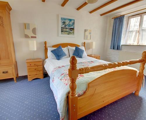 Bedroom 1 - View 1