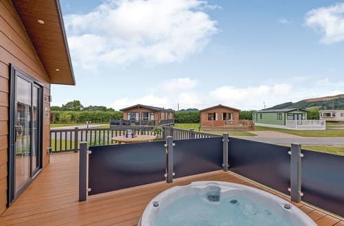 Holiday Lodges With Hot Tubs In Caersws To Rent Last