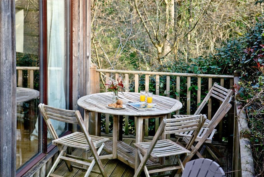 Representation of private decking