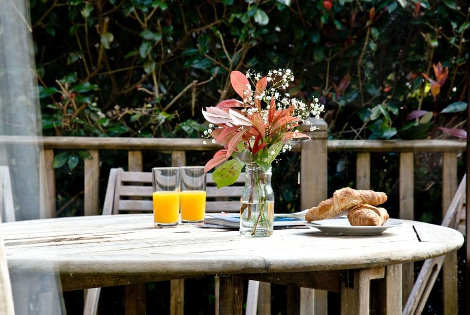 Representation of private decking