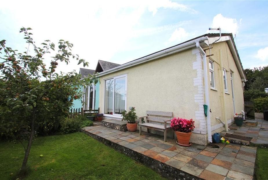 5_06B Westcliff Mews, Limeslade, Limeslade, Swansea Last Minute Cottages