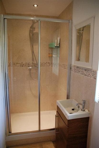 HKB_SHOWER