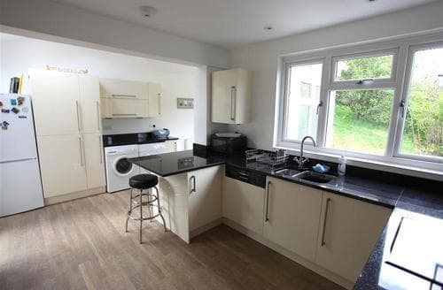 24 KITCHEN2