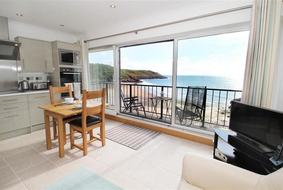 9_301B Redcliffe Apartments, Caswell Bay, Caswell, Swansea Last