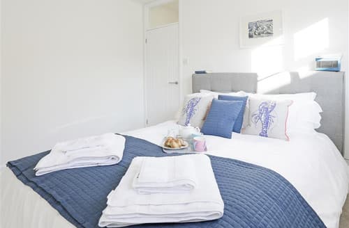 Bedroom 1 - View 3