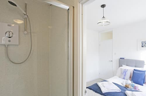 Bedroom 1 - View 2